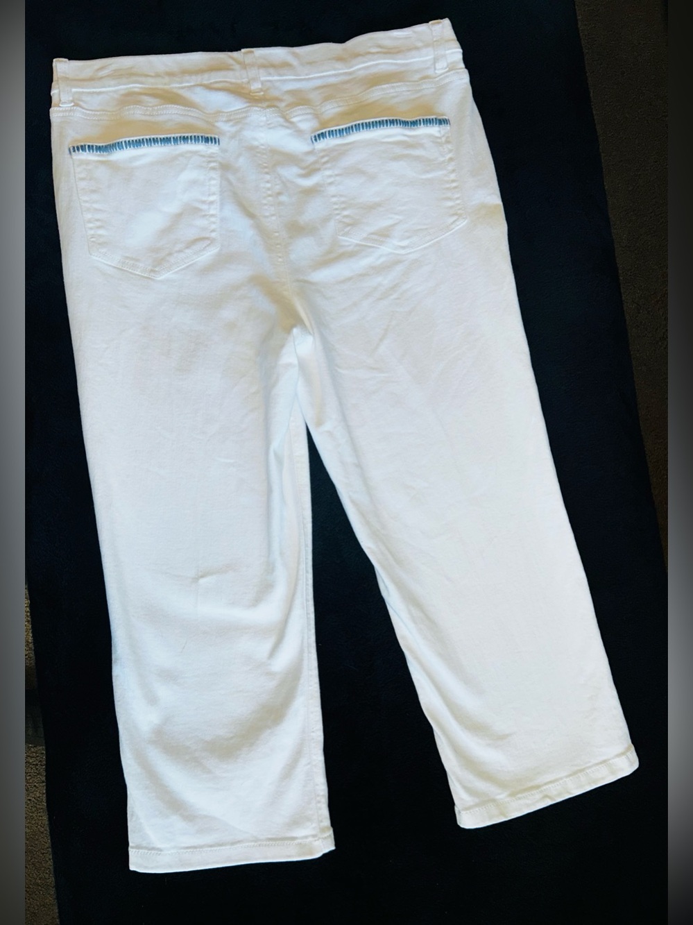 d&co White Women's Straight-Leg capri Jeans blue trim 16 - Picture 2 of 8